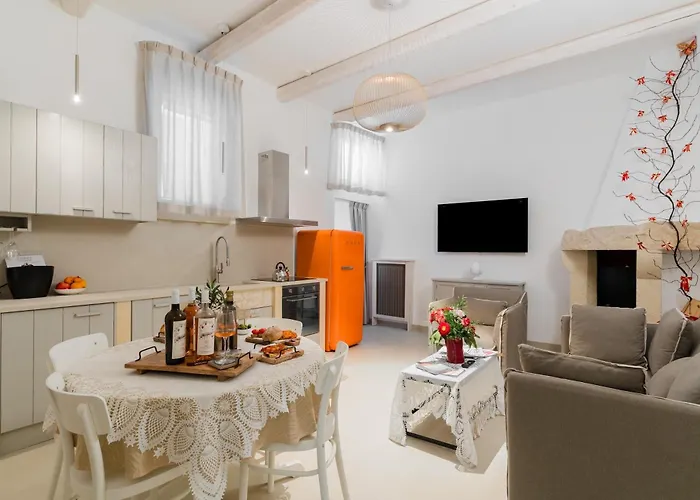 Bacchus Historic * 오트란토