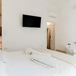 Bacchus Historic Holiday home Otranto
