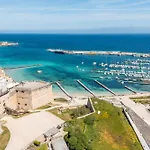 Bacchus Historic * Otranto