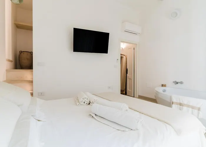 Bacchus Historic Nyaraló Otranto